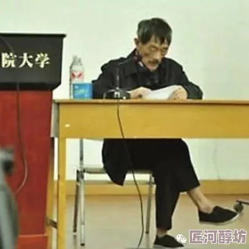 做错一道题学长就插一支笔努力学习每一次错误都是成长的机会相信自己终会迎来成功